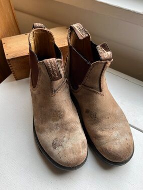 Blundstone Women’s Chelsea Boots - Light Brown US Ladies size 8 AU Size 5